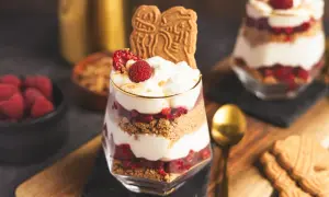 Spekulatius Himbeer Dessert: Einfach, schnell & festlich im Glas