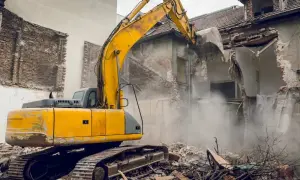 Ile kosztuje rozbiórka budynku? Uniknij ukrytych kosztów!