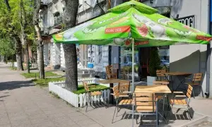 Piotrków Trybunalski: Gdzie zjeść? Odkryj najlepsze smaki miasta!