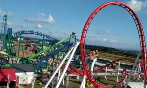 Co lepsze: Zadra czy Hyperion? Porównanie emocjonujących przejazdów