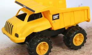 Wywrotka Caterpillar zabawka – idealny wybór dla małych budowniczych