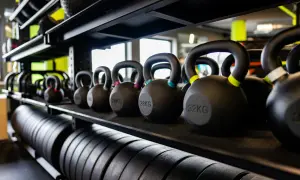 Gdzie znaleźć najlepsze kluby CrossFit w Katowicach i ich godziny otwarcia