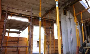 Jakie są zalecane grubości stropu lanego przy różnych rozpiętościach?