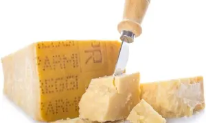 Gdzie kupić parmezan w Polsce? Sprawdź najlepsze oferty i sklepy