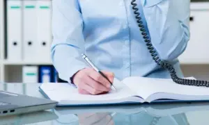 Kiedy zaczyna się 14 dni na odstąpienie od umowy? Sprawdź terminy.