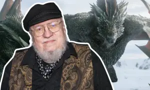 George R.R. Martin na tle smoka.