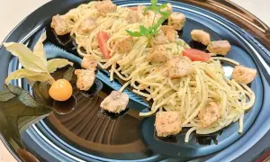 Spaghetti z łososiem: Przepis idealny + triki szefa kuchni