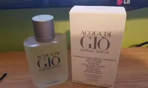 Flakon i pudełko męskiej wody toaletowej Acqua di Gio 100ml Giorgio Armani.