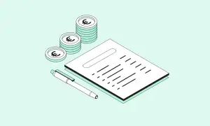Stapel Euro-Münzen neben einem Dokument und Stift, bereit für den Handelsregister Eintrag.