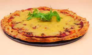 Pizza ser na wierzch czy pod spód - jak wybrać najlepszą opcję?