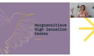 Wat is HSS? Een introductie tot Hoogsensitieve High Sensation Seekers, met een vogel en een vrouw die uitleg geeft.
