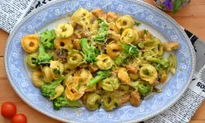 Pomysły na podanie tortellini z mięsem, które zachwycą gości