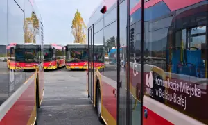 Bielsko-Biała: Skąd odjeżdżają autobusy? Znajdź swój przystanek!