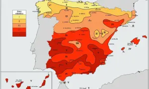 Mapa de España con zonas climáticas y su relación con las horas equivalentes fotovoltaica. Las zonas I a V indican la radiación solar.