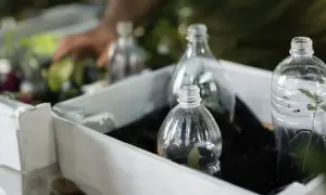 Recykling plastiku co powstaje: zaskakujące produkty z odpadów plastikowych