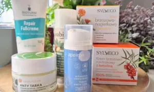 Kremy do stóp: Biotum Repair Fußcreme, Apeiron, Sylveco z betuliną i rokitnikiem, Opacja Natura Anty Tarka. Naturalna pielęgnacja dla wymagającej skóry, idealna na pedibaehr.