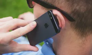 Jak zastrzec numer iPhone, aby uniknąć niechcianych połączeń?