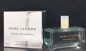 Marc Jacobs Divine Decadence tester, elegancki flakon perfum i srebrne pudełko.