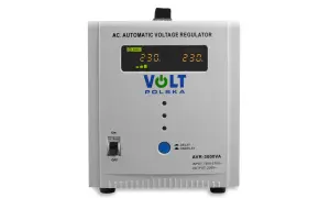 Regulator napięcia Volt Polska AVR-3000VA z wyświetlaczem i przełącznikiem.