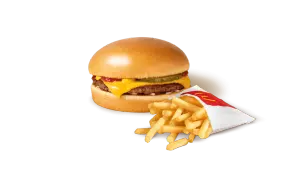 Ile kosztują duże frytki w McDonald's i KFC? Ceny, które zaskakują