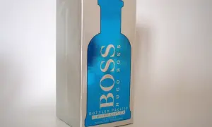 Pudełko Hugo Boss Bottled Pacific Limited Edition 100ml, z błękitnym motywem butelki i napisem BOSS.