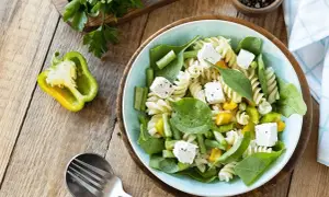 Salade de pâtes froides : les secrets d'un plat estival inoubliable