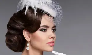 Toczek ślubny: Jak dobrać go do sukni? Porady stylistki!