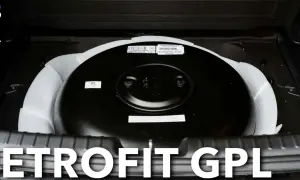 Serbatoio GPL toroidale montato nel bagagliaio. Valuta il costo impianto gpl per la tua auto.
