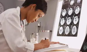 Droga do zawodu dentysty w Polsce: studia, staż, PWZ