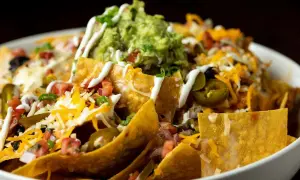¿Cómo hacer y servir los nachos perfectos? Tu guía completa