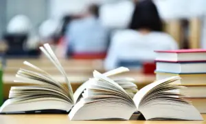 Ile trwają studia historyczne? Czas trwania i ważne informacje