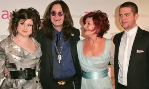Ozzy Osbourne z rodziną: żona Sharon i dzieci Kelly i Jack.