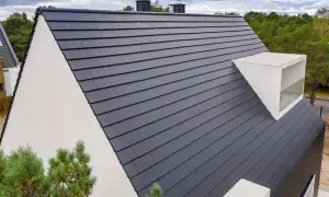 Dachówka płaska ceramiczna czy betonowa: Porównanie i wybór