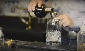 Odkryj sekrety sazerac drink – przepis, historia i ciekawostki