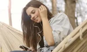 Tidal co oznacza e? Odkryj tajemnice tej litery w usłudze