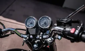 Jak odblokować Yamaha X Max 125 - Przewodnik po prędkości