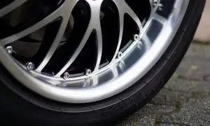 Jak chromować felgi: uniknij błędów i zyskaj niesamowity efekt