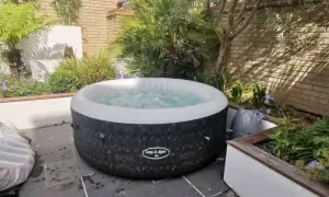 Jak wybrać idealne jacuzzi Lay-Z-Spa: porównanie modeli i opinie