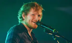 Z jakiego kraju pochodzi Ed Sheeran? Odkryj jego fascynującą historię