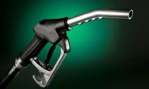 Ropa to benzyna czy diesel - co wybrać, aby zaoszczędzić?