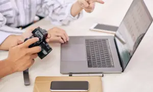 Jak szybko i łatwo zgrać zdjęcia z aparatu Canon na komputer bez stresu