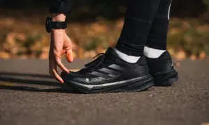 Jakie powinny być buty do biegania, aby uniknąć kontuzji i bólu?