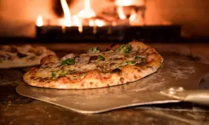 Ile pizz dziennie sprzedaje pizzeria? Zaskakujące fakty i statystyki