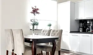Czy panele w kuchni to dobry wybór? Oto zalety i wady
