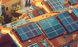 Różnice między napięciem 240V a 250V w gniazdku