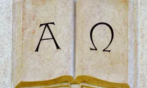 Alfa i omega frazeologizm – znaczenie, pochodzenie i współczesne użycie