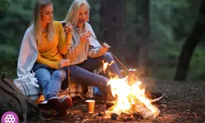 Stylizacje na ognisko: modne i wygodne propozycje na każdą porę roku