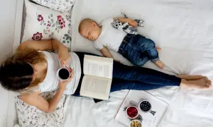 Ile kawy przy karmieniu piersią? Bezpieczne limity dla mamy i dziecka