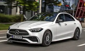 Mercedes-Benz Klasa C – historia, dane techniczne i wersje nadwozia