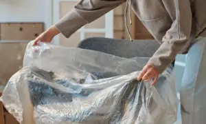 Jak zapakować krzesło do wysyłki, aby uniknąć uszkodzeń?